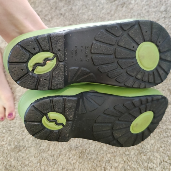 Rubber clogs - Picture 2 of 3